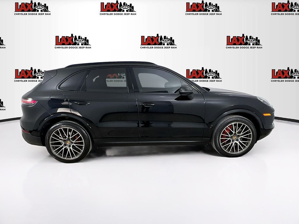 2023 Porsche Cayenne