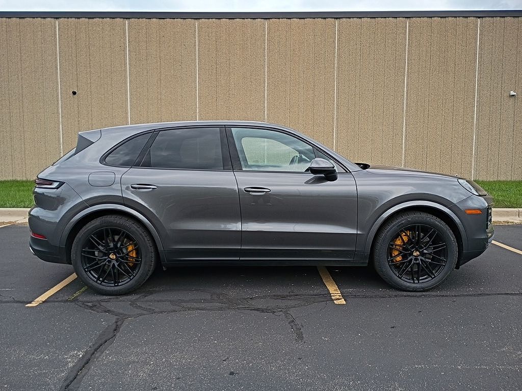 2024 Porsche Cayenne