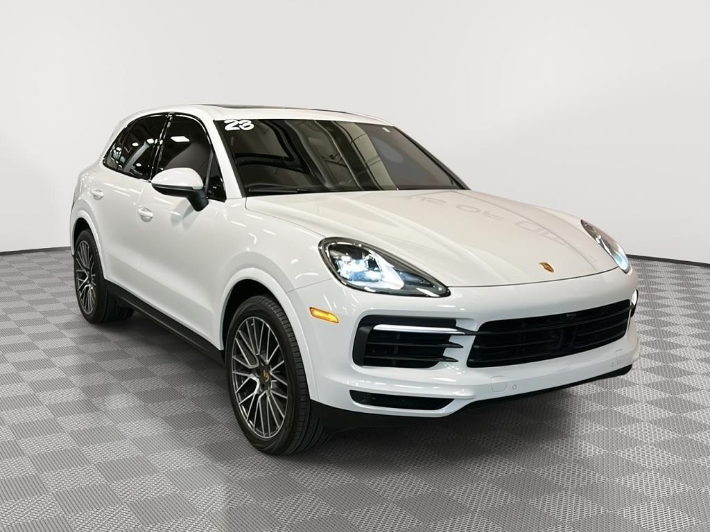 2023 Porsche Cayenne Platinum Edition