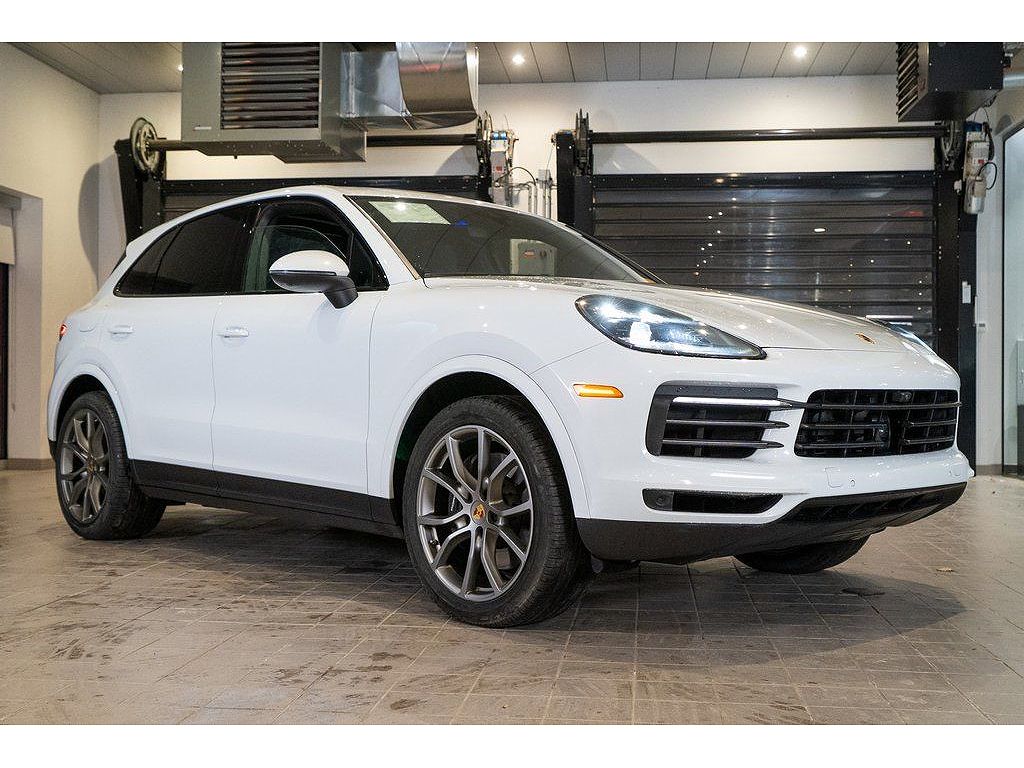 2023 Porsche Cayenne Platinum Edition