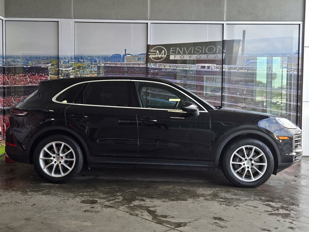 2024 Porsche Cayenne