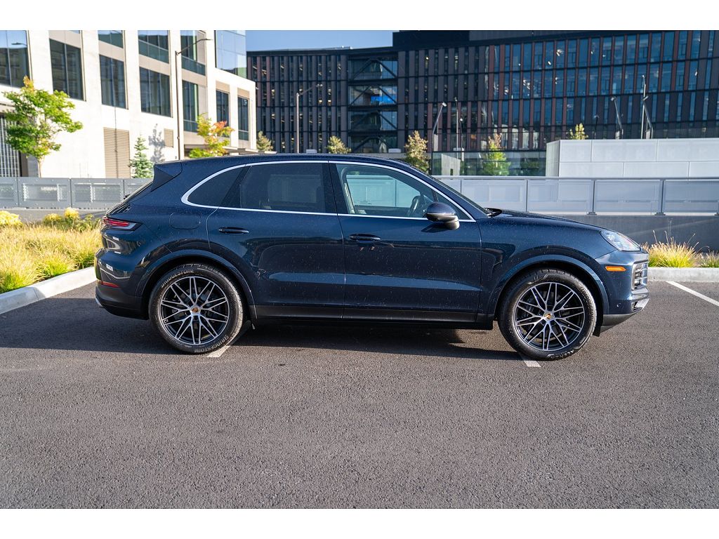 2024 Porsche Cayenne