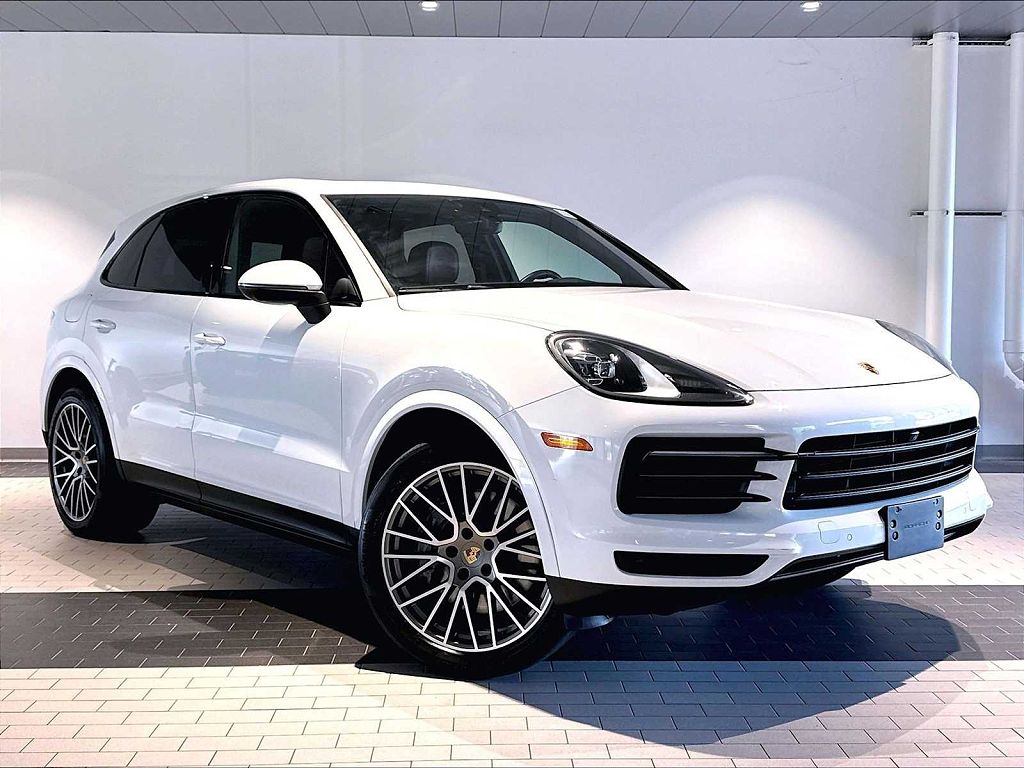 2023 Porsche Cayenne Platinum Edition