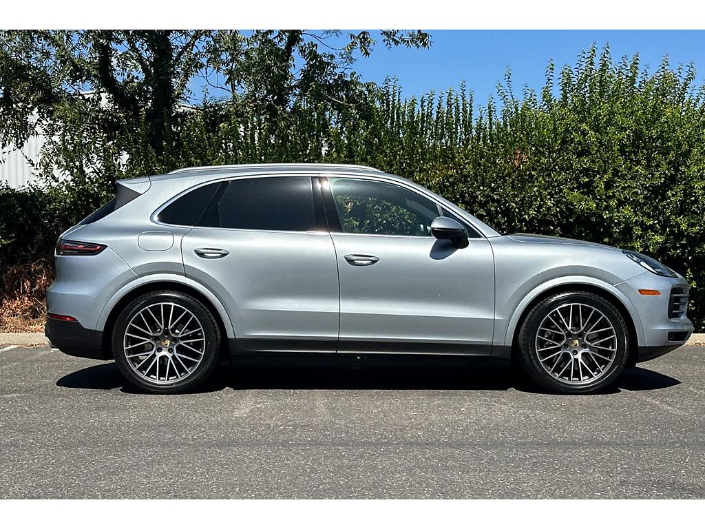 2023 Porsche Cayenne