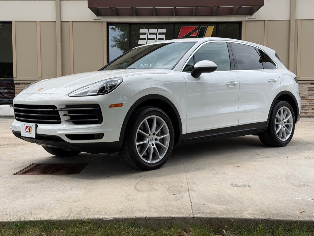 2023 Porsche Cayenne Platinum Edition