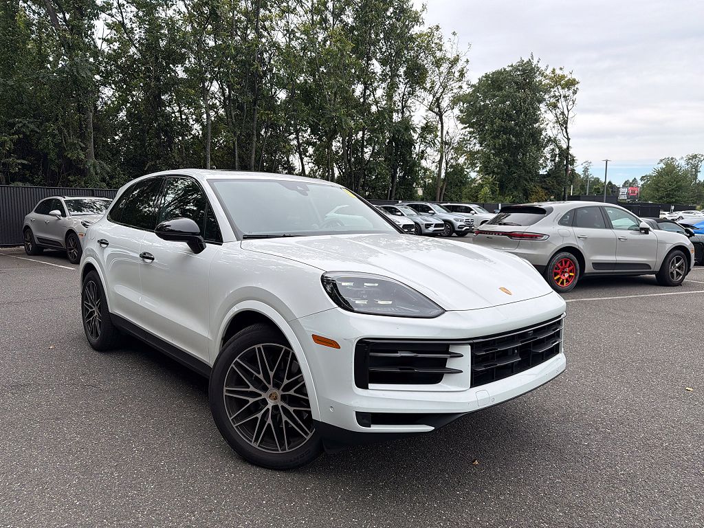 2024 Porsche Cayenne
