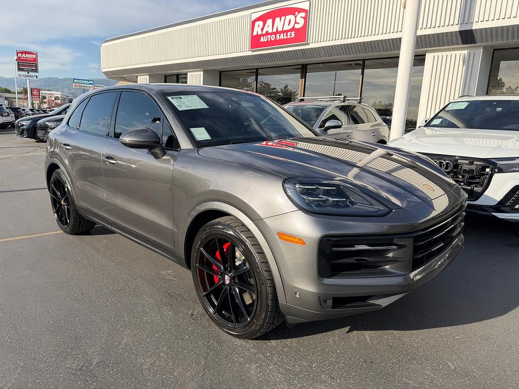 2024 Porsche Cayenne