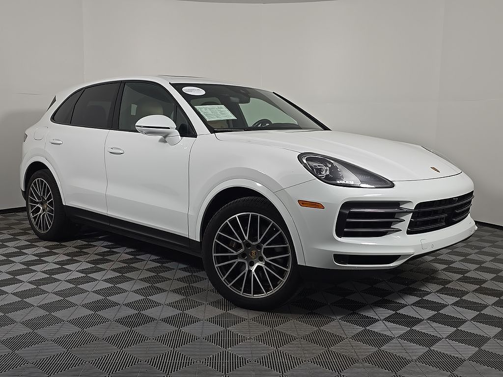2023 Porsche Cayenne Platinum Edition