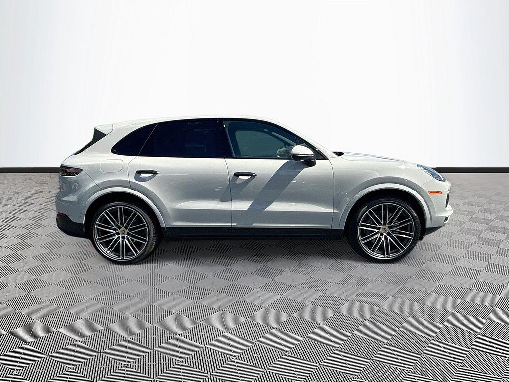 2023 Porsche Cayenne