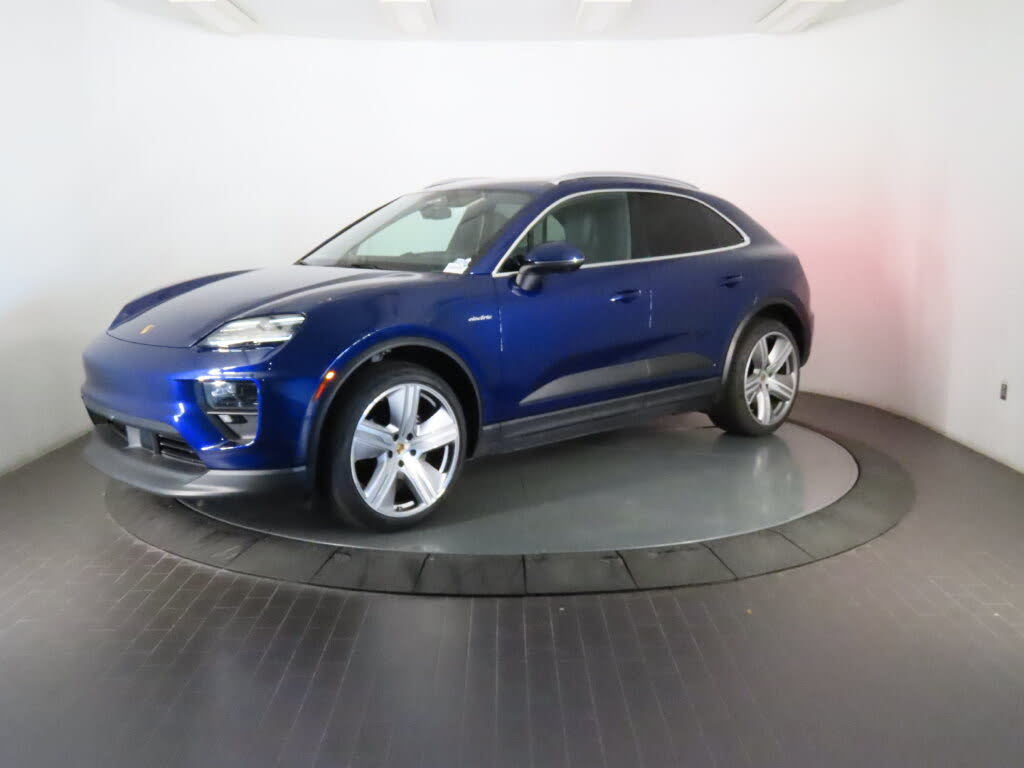 2024 Porsche Macan photo 1