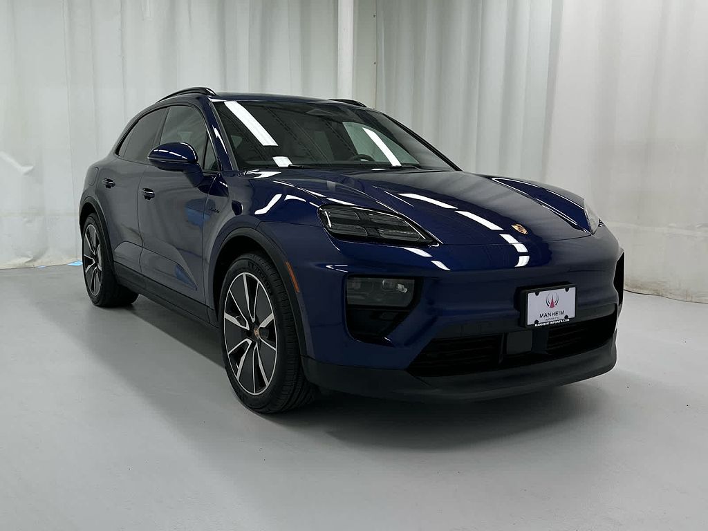 2025 Porsche Macan 4 Electric
