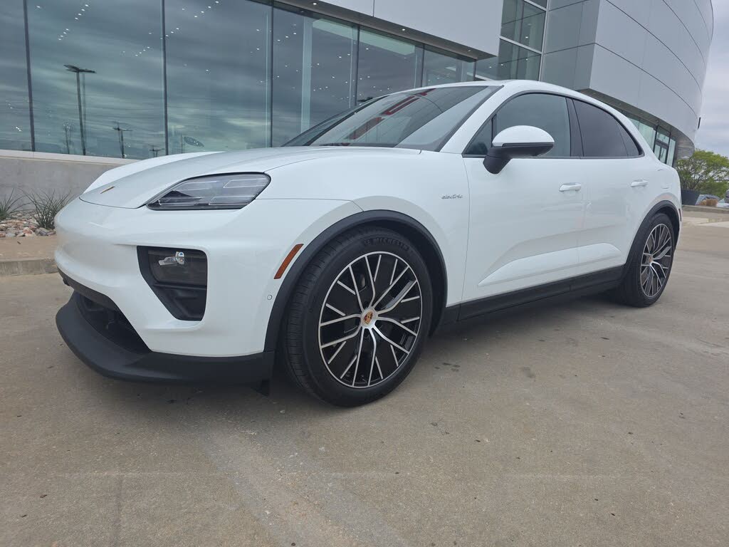 2026 Porsche Macan 4 Electric