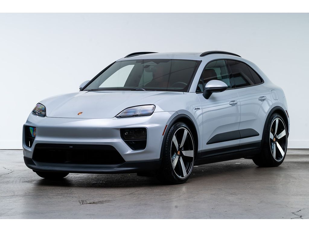 2025 Porsche Macan 4 Electric