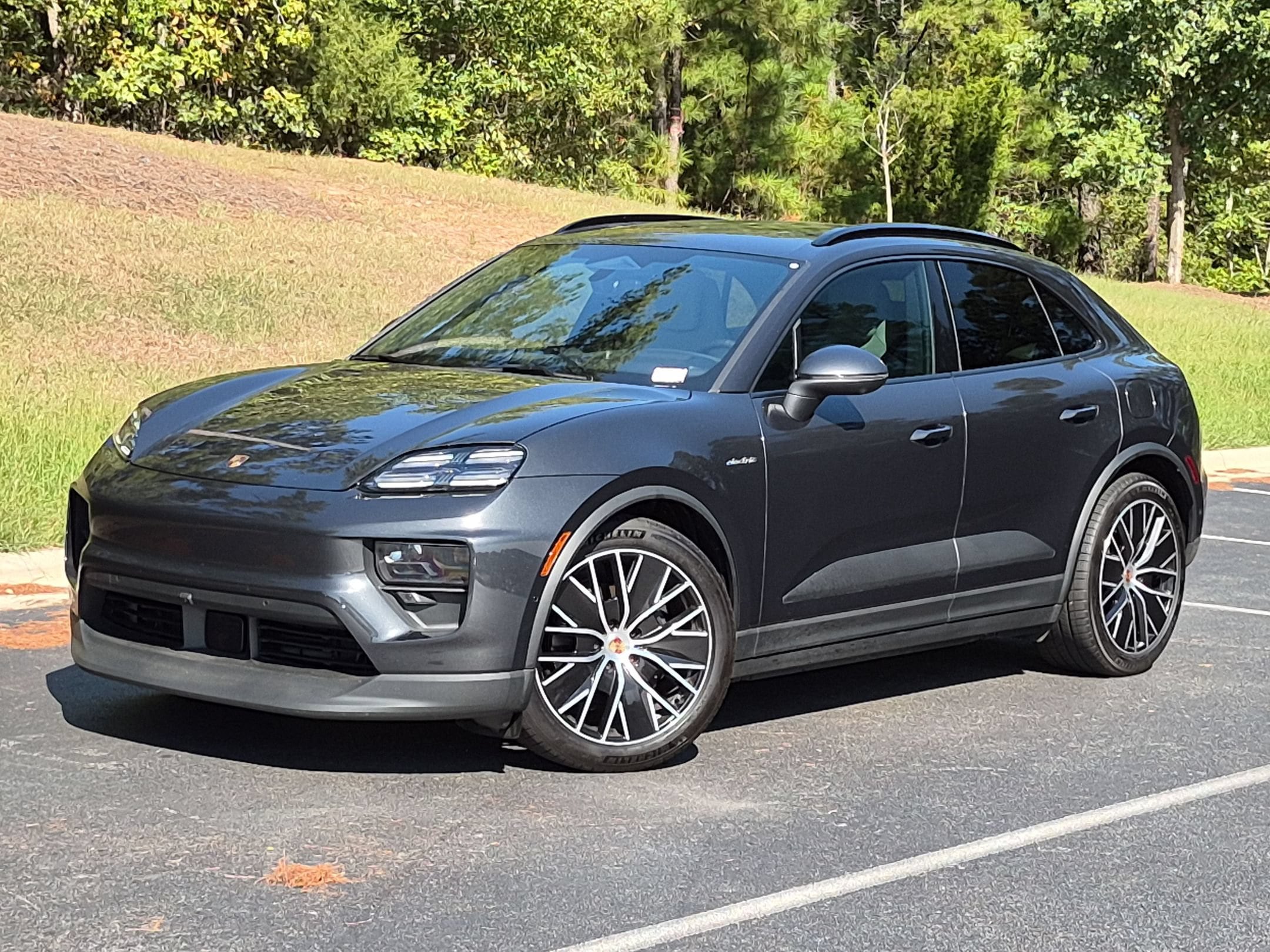 2026 Porsche Macan 4