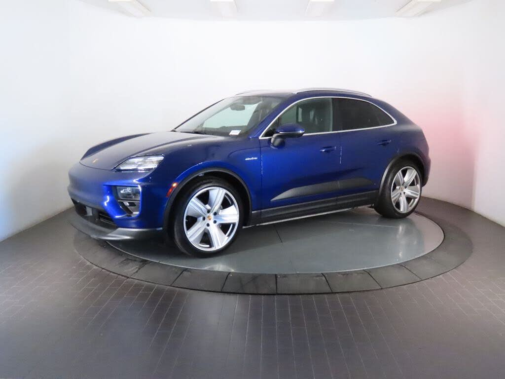 2024 Porsche Macan photo 1
