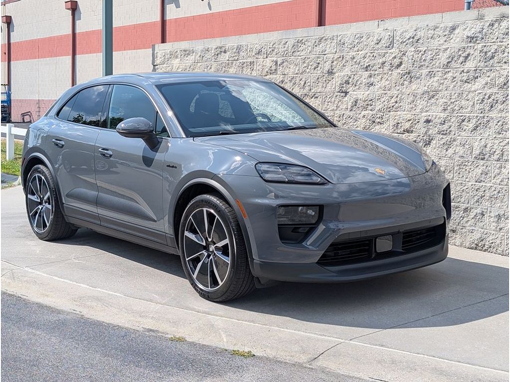 2026 Porsche Macan 4 Electric