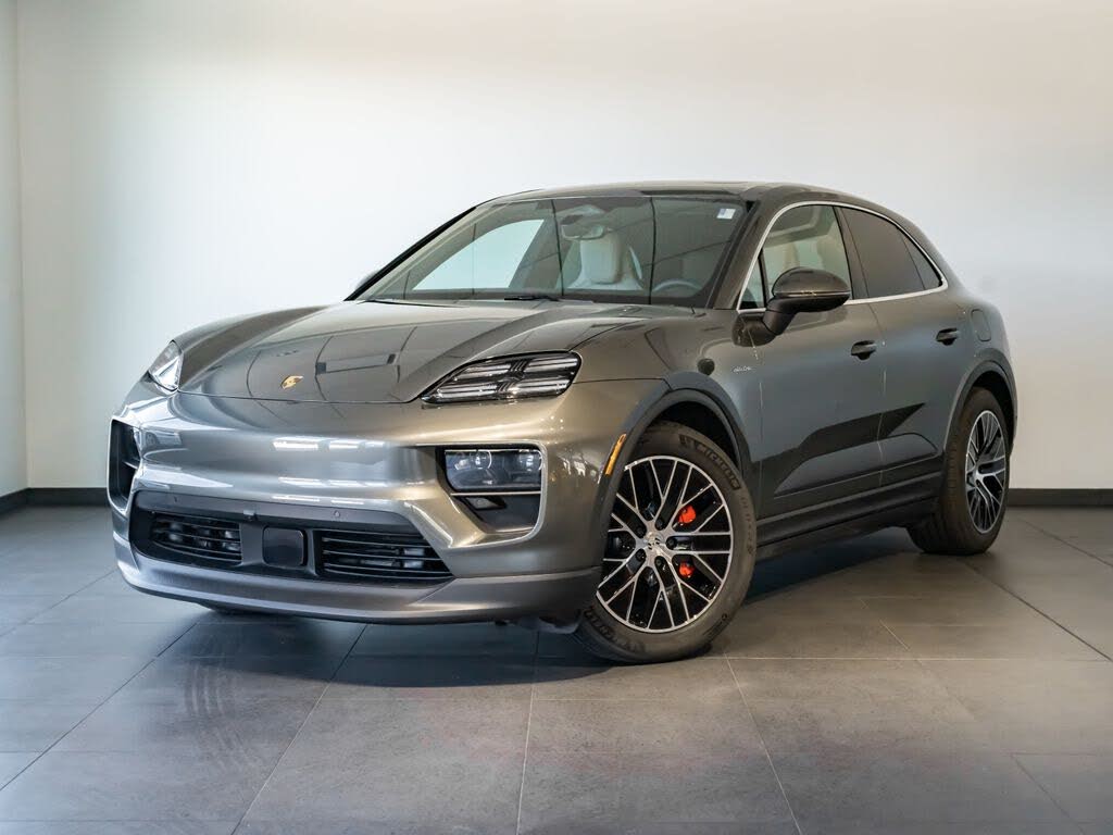 2025 Porsche Macan 4S Electric