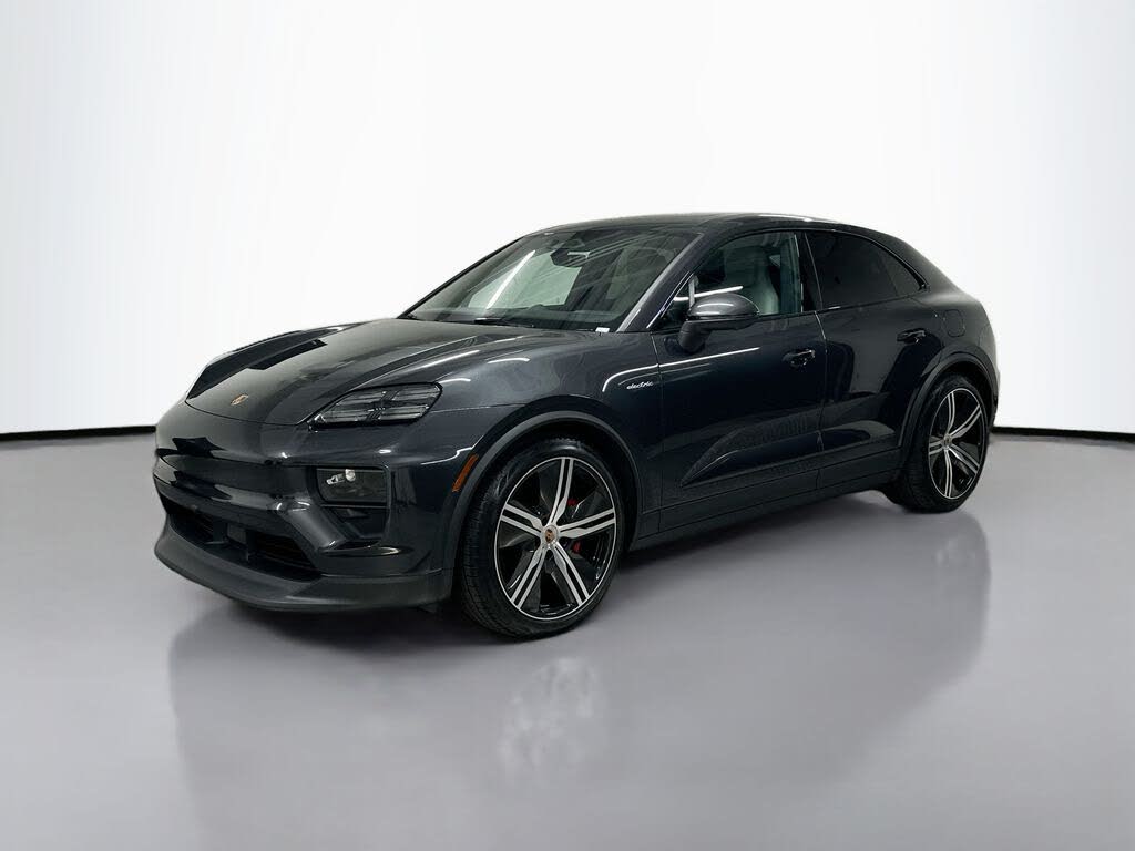 2025 Porsche Macan 4S Electric
