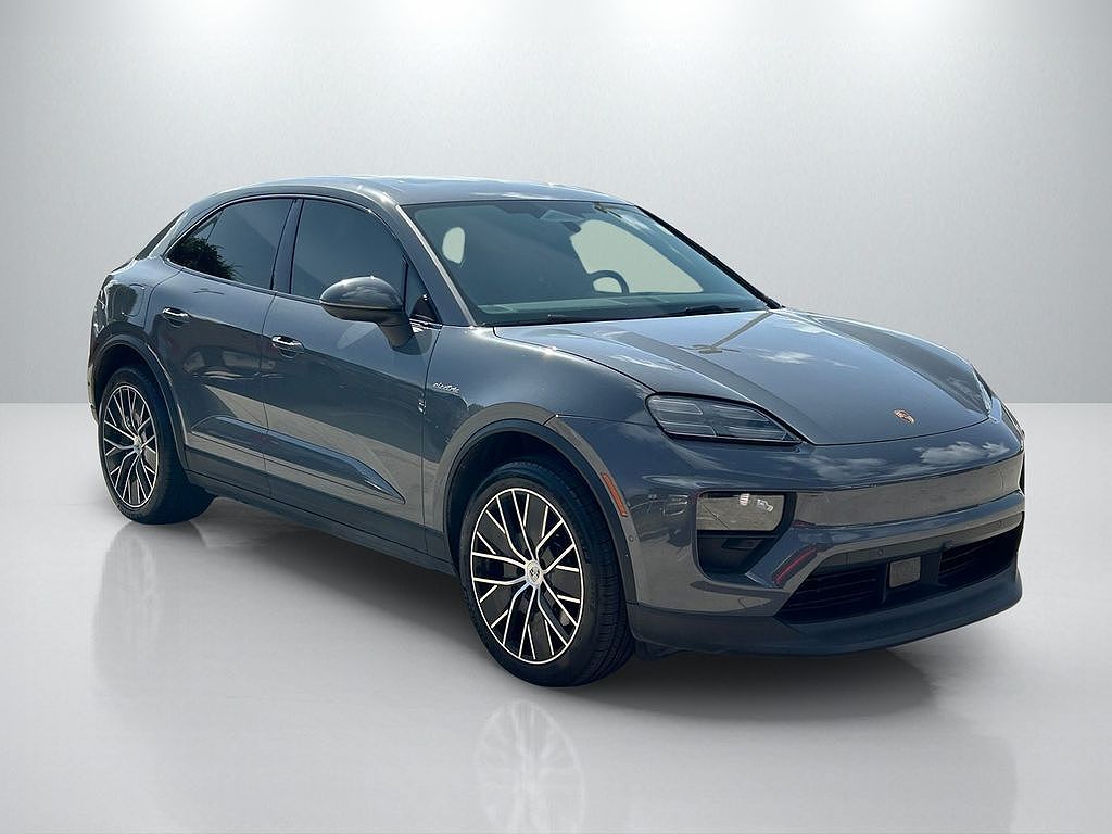 2025 Porsche Macan 4S Electric