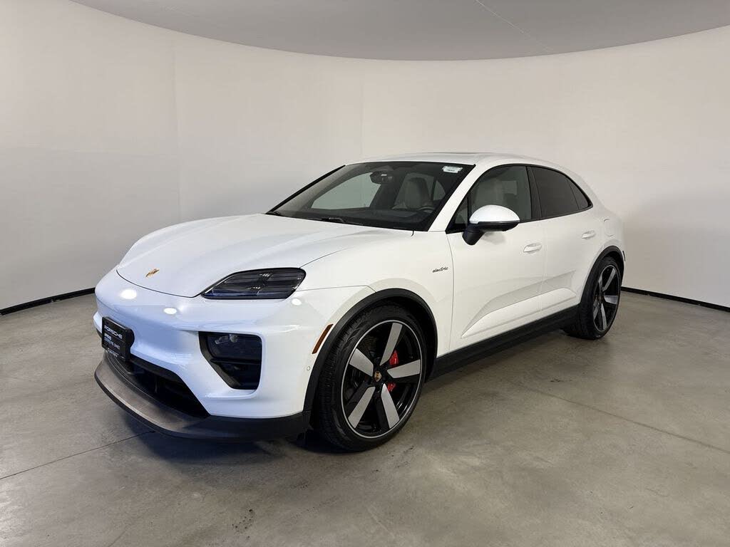 2025 Porsche Macan 4S Electric