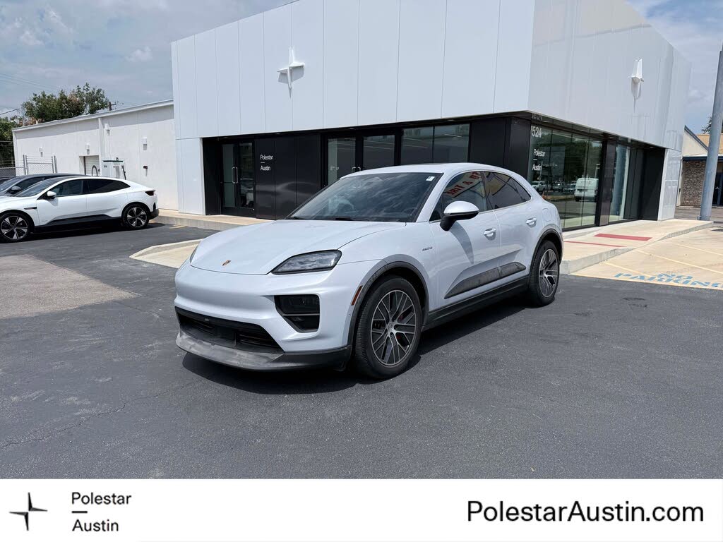 2025 Porsche Macan 4S Electric