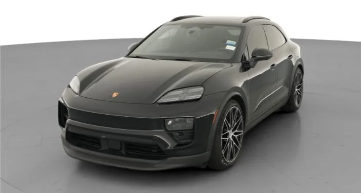 2025 Porsche Macan 4S