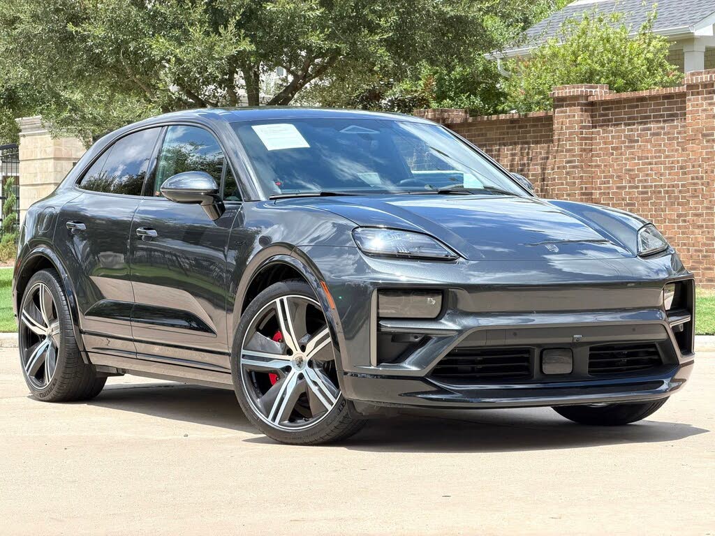 2024 Porsche Macan Turbo Electric
