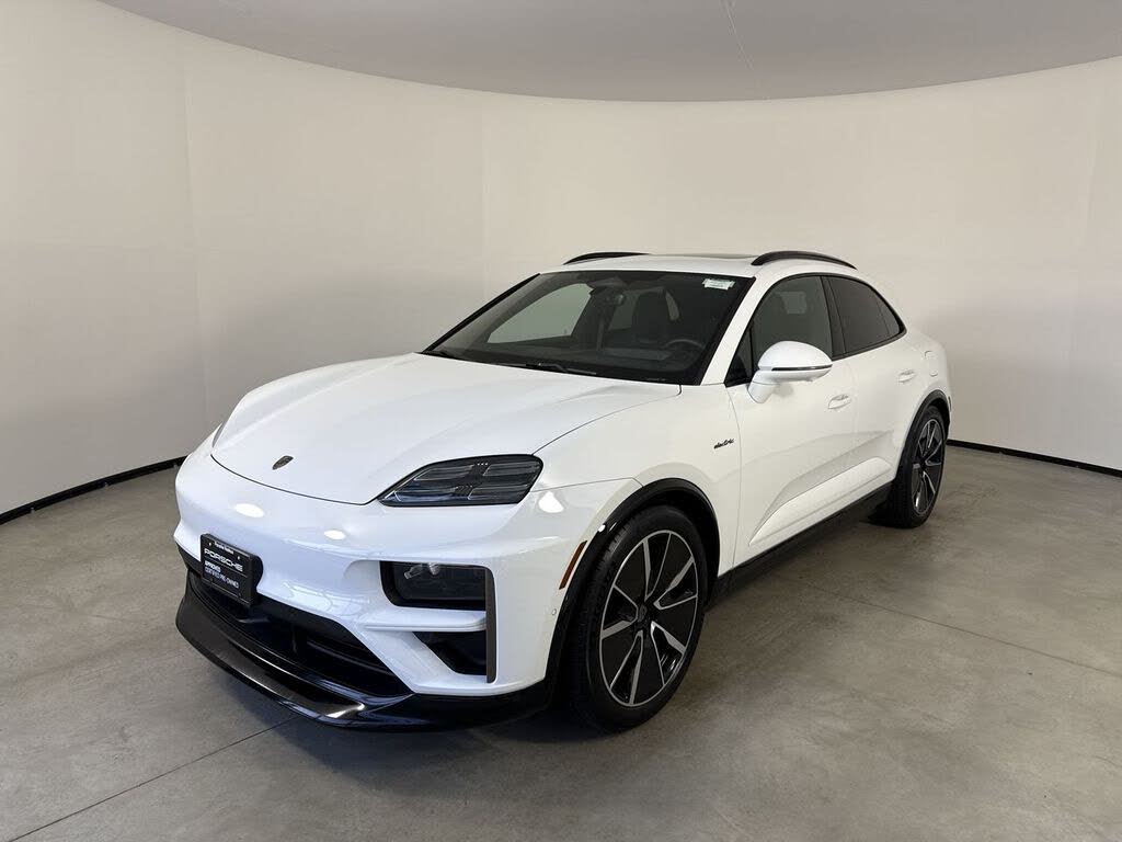 2025 Porsche Macan Turbo Electric