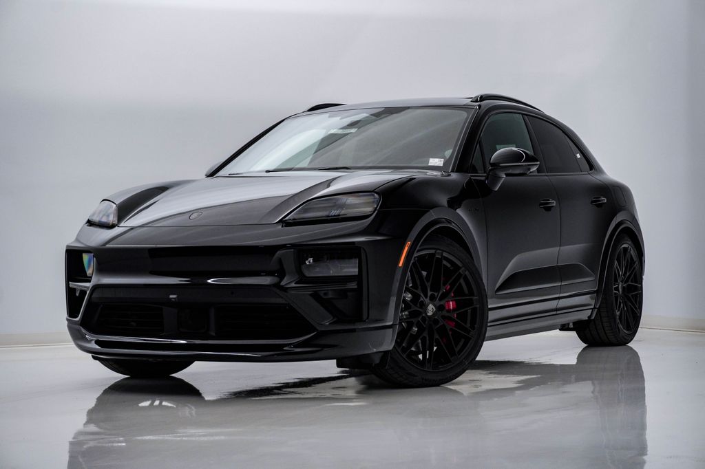 2026 Porsche Macan Turbo