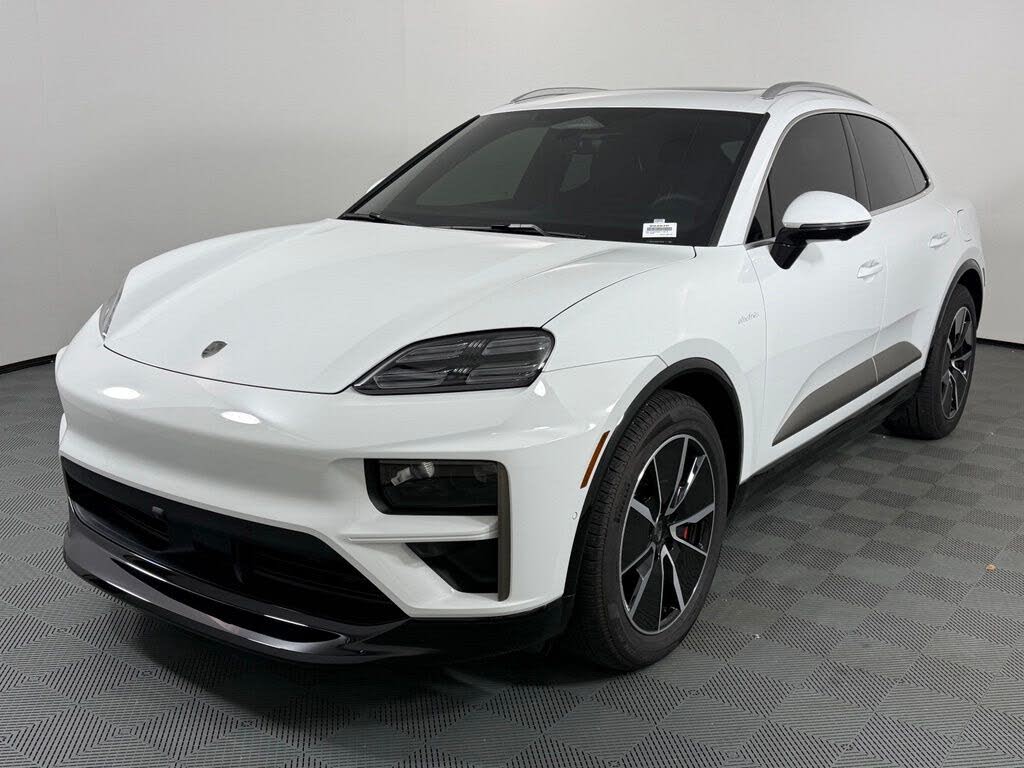 2025 Porsche Macan Turbo Electric