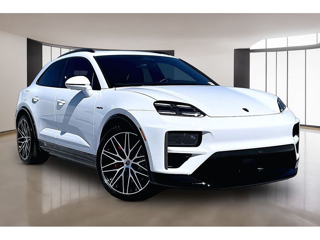 2025 Porsche Macan Electric Turbo