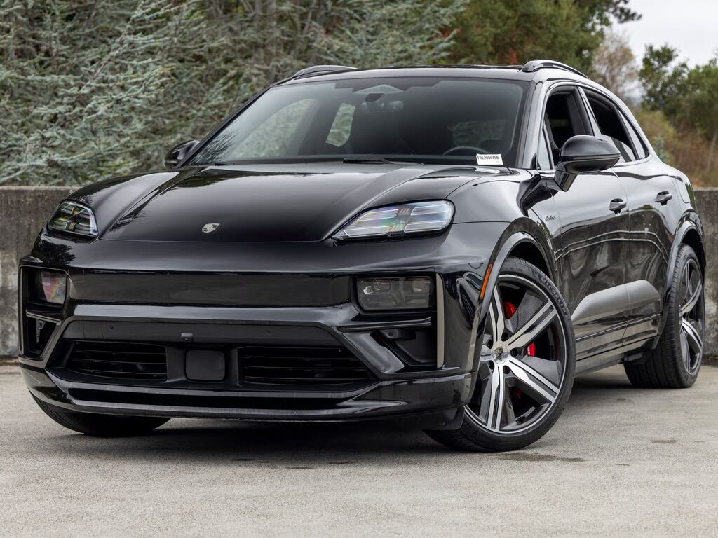 2024 Porsche Macan Turbo Electric
