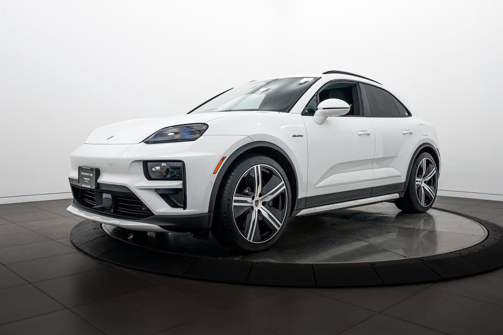 2025 Porsche Macan Turbo Electric