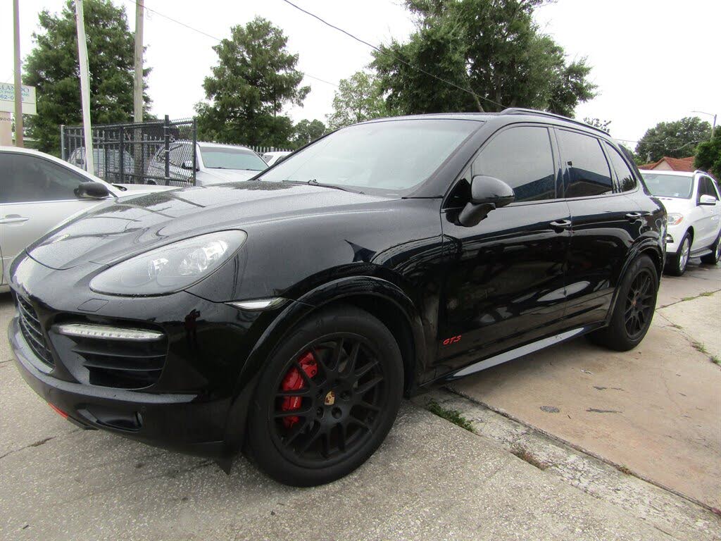2013 Porsche Cayenne GTS