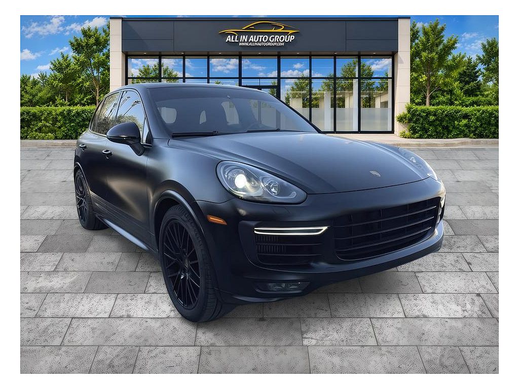 2016 Porsche Cayenne GTS