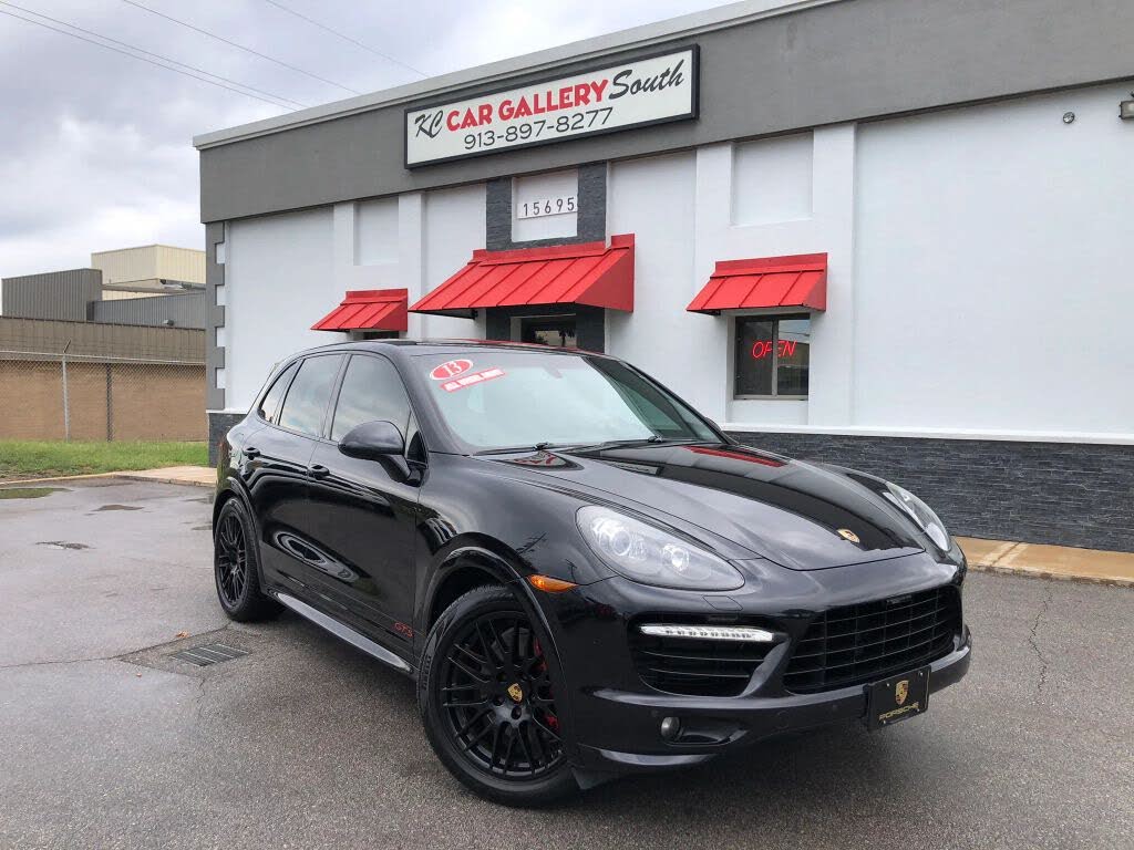 2013 Porsche Cayenne GTS