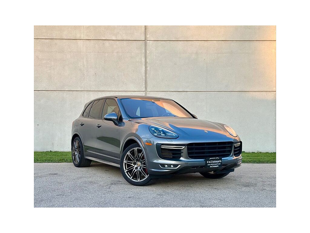 2016 Porsche Cayenne GTS