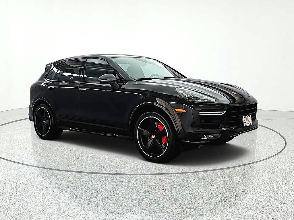 2016 Porsche Cayenne GTS