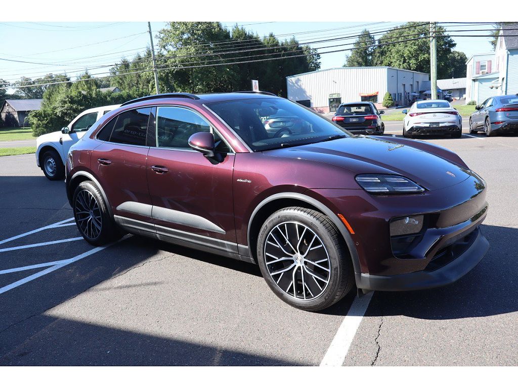 2025 Porsche Macan Electric