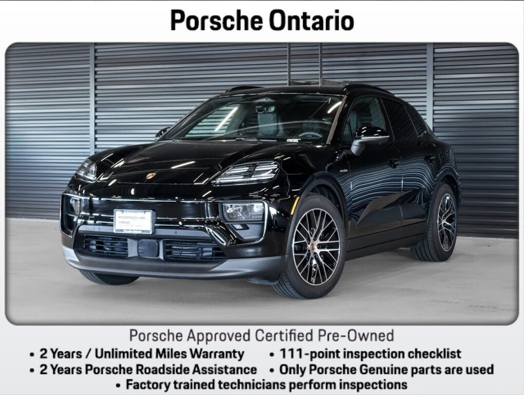 2026 Porsche Macan photo 1