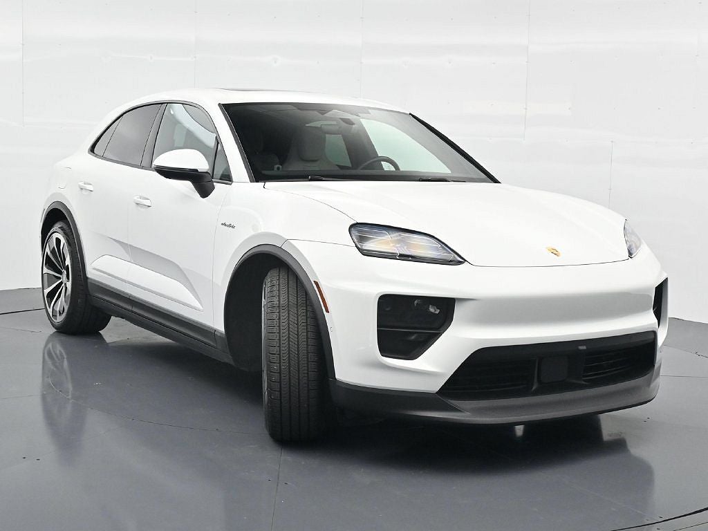 2025 Porsche Macan