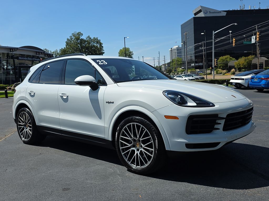2023 Porsche Cayenne E-Hybrid Platinum Edition