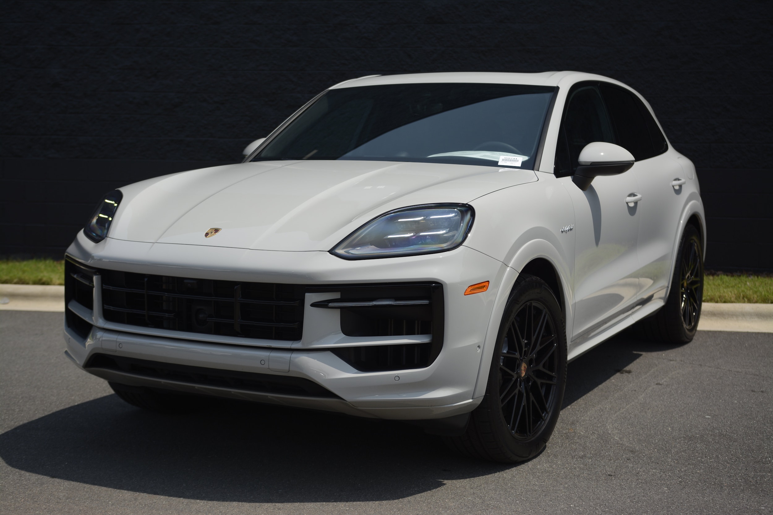 2025 Porsche Cayenne E-Hybrid