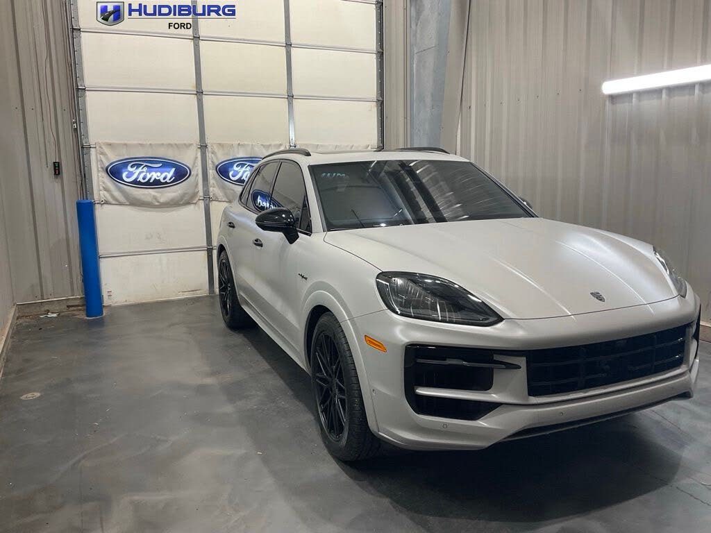 2024 Porsche Cayenne E-Hybrid E-Hybrid