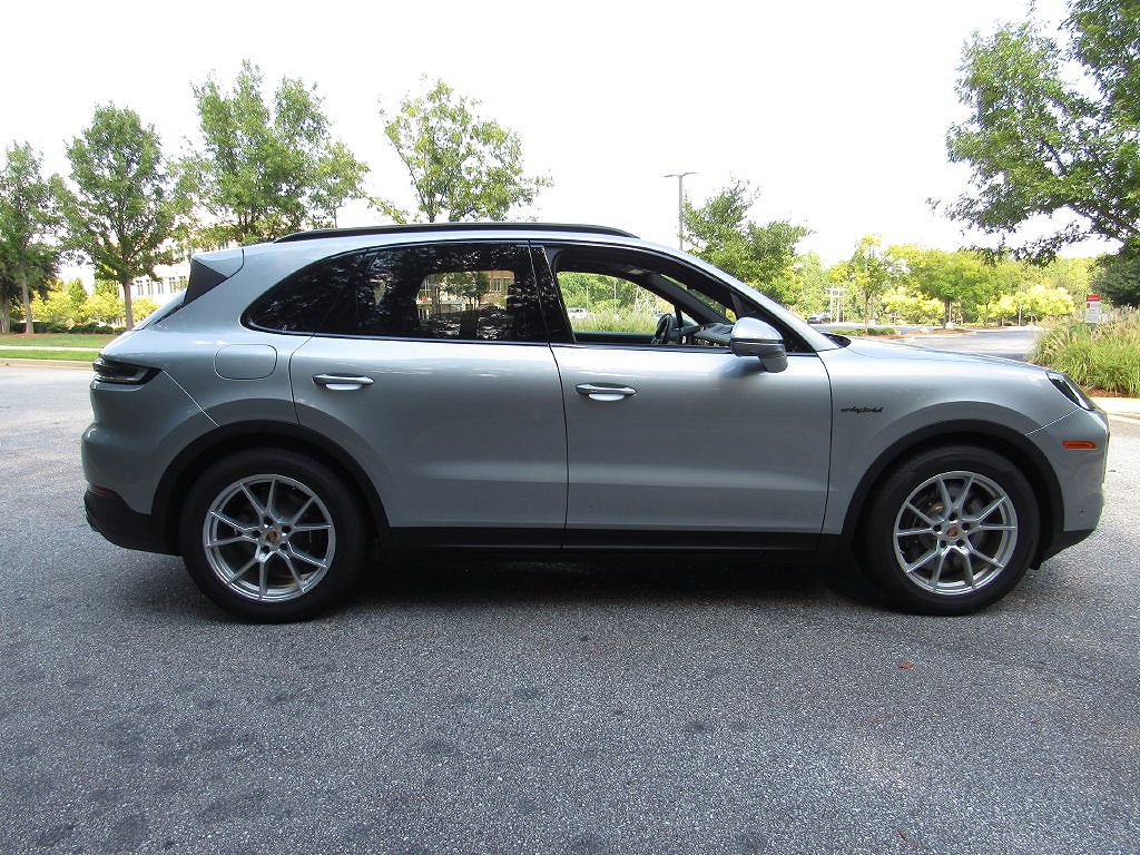 2025 Porsche Cayenne E-Hybrid