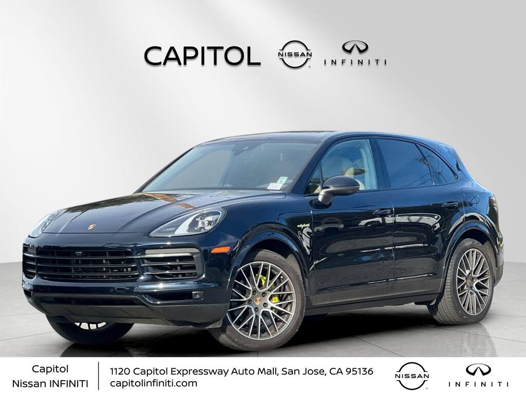 2023 Porsche Cayenne E-Hybrid listing photo