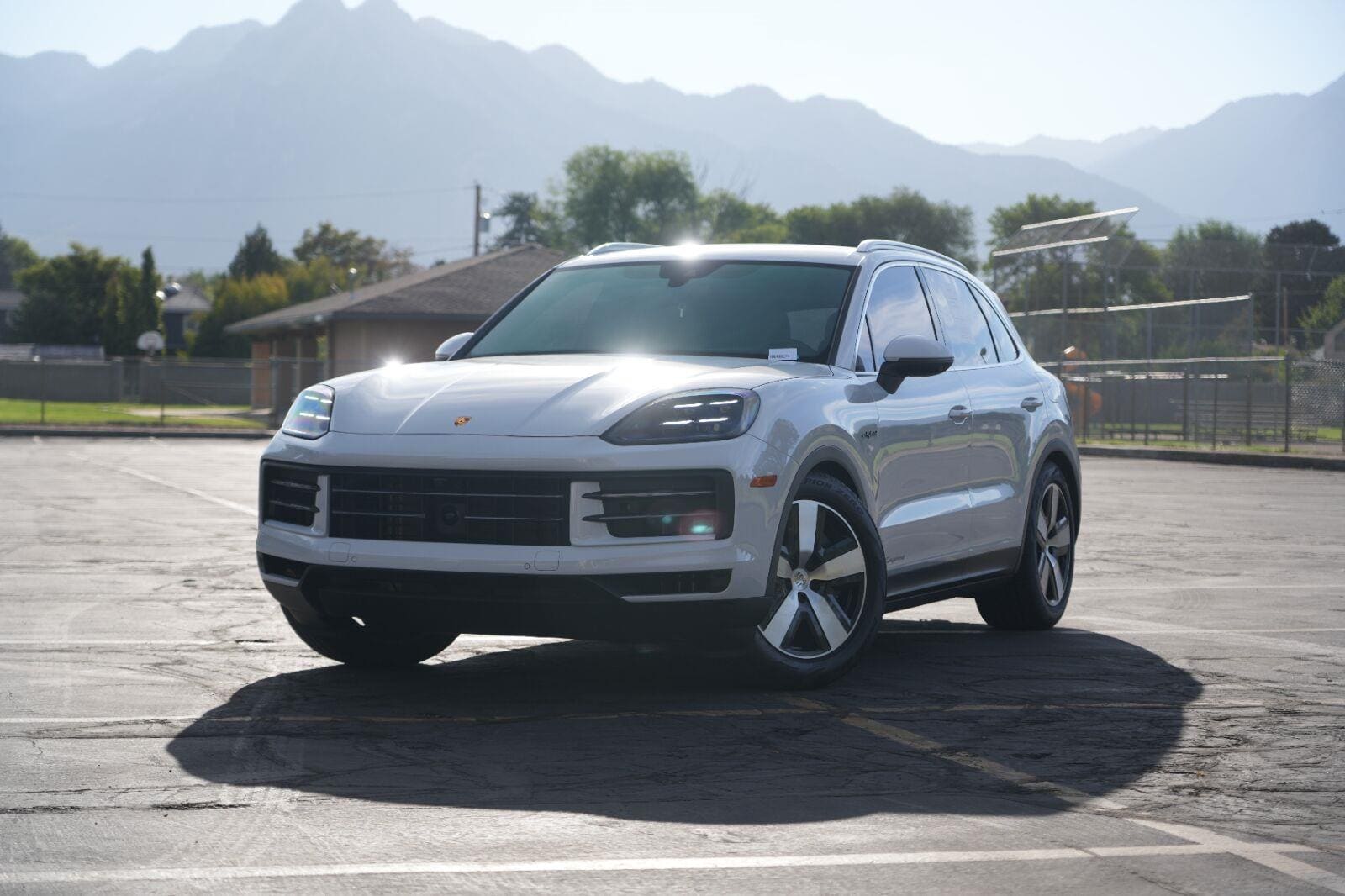 2024 Porsche Cayenne E-Hybrid