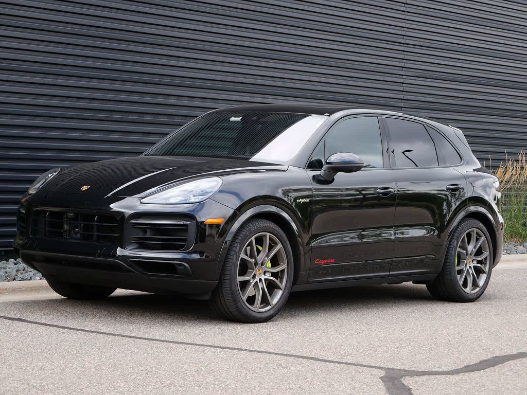 2023 Porsche Cayenne E-Hybrid Platinum Edition