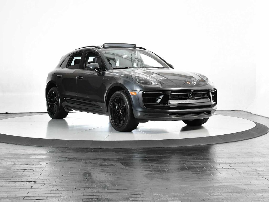 2024 Porsche Macan GTS