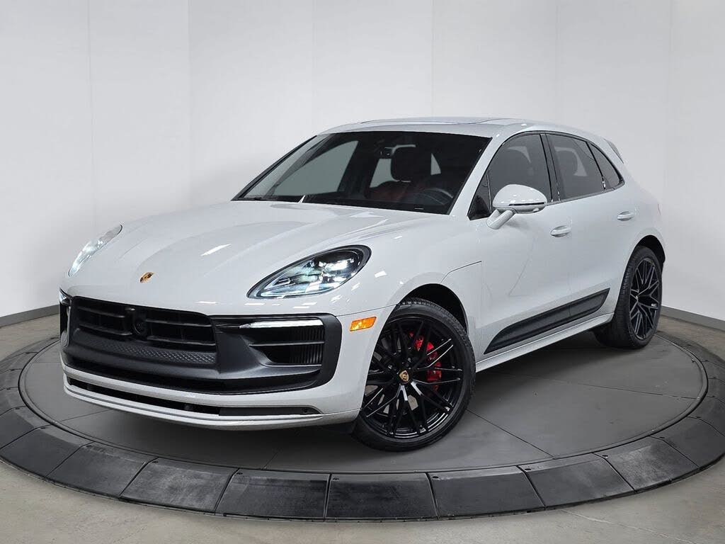 2025 Porsche Macan GTS